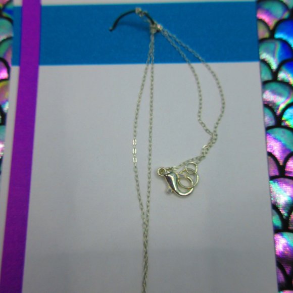 Prehnite With Epidote Faceted Gemstone 18" Dainty Necklace - Picture 4 of 4